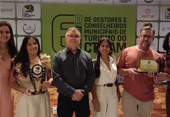 Dionísio recebe certificado de regionalização do turismo